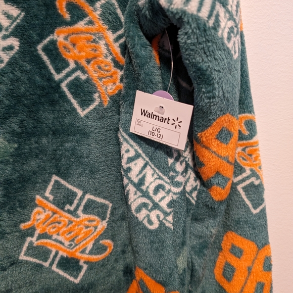 Boys Pajamas Stranger Things in Fleece - Picture 3 of 4